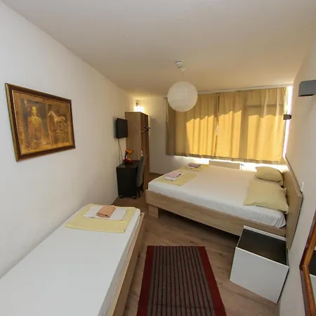 Hotel Hayat 3*