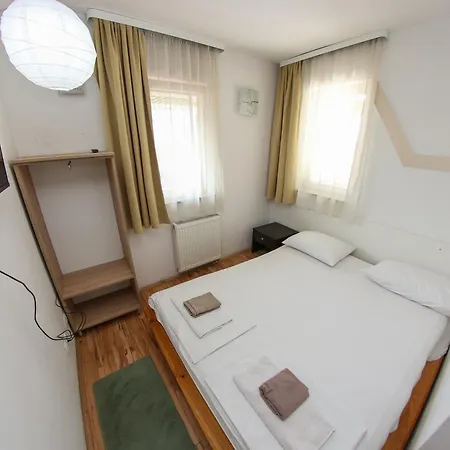 Hayat Hotel 3*